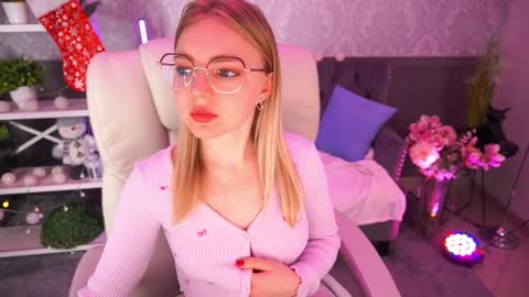 Snapshot of emilysunshines chatting on 12/29/24, 09:52  MY NAME IS Emily WELCOME EVERYONE I WILL BE HAPPY TO GIVE YOU WHAT YOU HAVE DREAMED OF FOR SO LONG online show from 12/29/24, 09:52