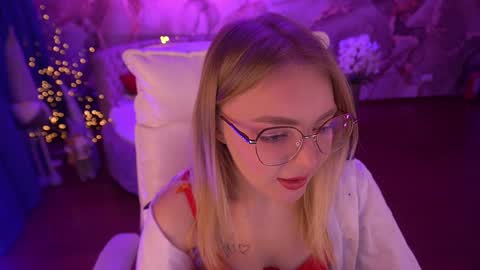 Snapshot of emilysunshines chatting on 01/17/25, 03:34  MY NAME IS Emily WELCOME EVERYONE I WILL BE HAPPY TO GIVE YOU WHAT YOU HAVE DREAMED OF FOR SO LONG online show from 01/17/25, 03:34