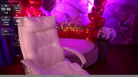 Snapshot of emilysunshines chatting on 02/20/25, 09:20  MY NAME IS Emily WELCOME EVERYONE I WILL BE HAPPY TO GIVE YOU WHAT YOU HAVE DREAMED OF FOR SO LONG online show from 02/20/25, 09:20