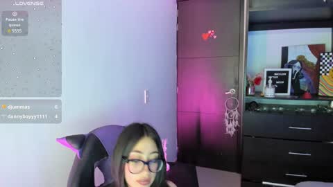 Snapshot of emilytafur chatting on 01/14/25, 07:11 Emy online show from 01/14/25, 07:11