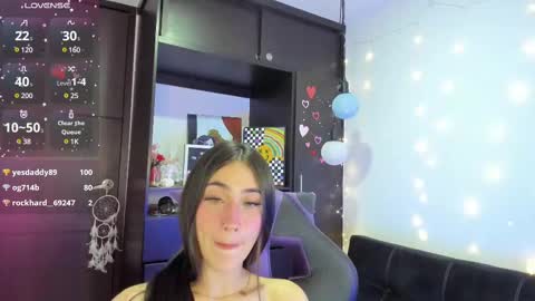 Snapshot of emilytafur chatting on 02/12/25, 03:51 Emy online show from 02/12/25, 03:51