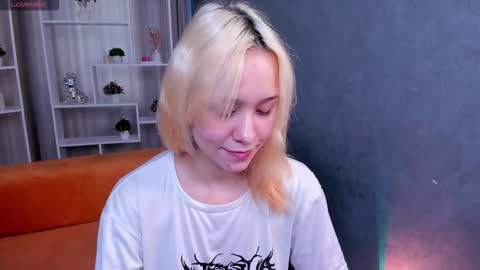 Snapshot of emilytrase chatting on 03/03/26, 01:23 Betty online show from 03/03/26, 01:23