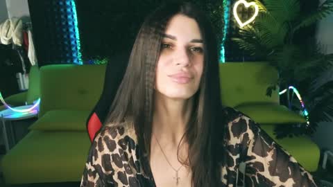 Snapshot of emilytucker chatting on 01/24/25, 02:07 Emily online show from 01/24/25, 02:07