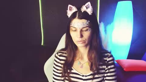 Snapshot of emilytucker chatting on 10/10/25, 08:24 Emily online show from 10/10/25, 08:24