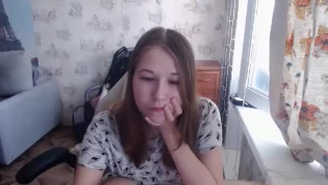 Snapshot of emilyway chatting on 03/06/25, 11:03 emilyway online show from 03/06/25, 11:03