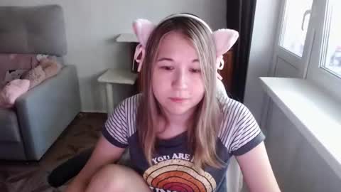 Snapshot of emilyway chatting on 07/08/26, 04:28 emilyway online show from 07/08/26, 04:28