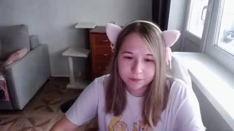 Snapshot of emilyway chatting on 07/14/26, 10:43 emilyway online show from 07/14/26, 10:43