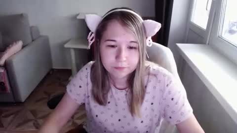 Snapshot of emilyway chatting on 07/18/26, 01:15 emilyway online show from 07/18/26, 01:15