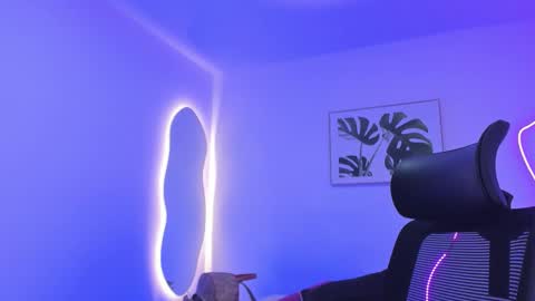 E M I L Y online show from 11/14/25, 03:49