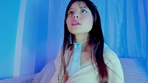 Snapshot of emilywithe_ chatting on 03/30/26, 11:06 online show from 03/30/26, 11:06