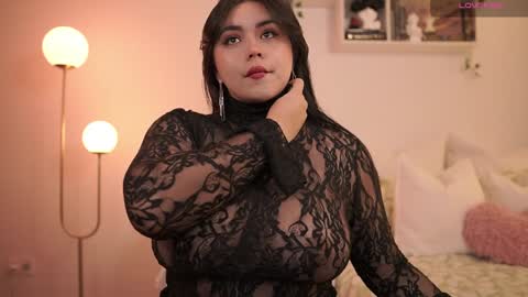 Snapshot of emilyxrose_ chatting on 01/08/25, 07:45 IG thickemmsss online show from 01/08/25, 07:45
