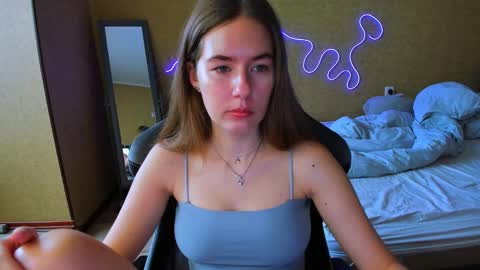 Snapshot of emilyy____ chatting on 03/03/26, 07:47 Emily online show from 03/03/26, 07:47