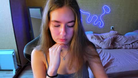 Snapshot of emilyy____ chatting on 04/15/26, 09:49 Emily online show from 04/15/26, 09:49