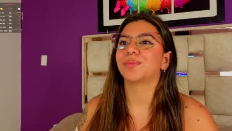 emilyy_cooperr online show from 04/25/26, 12:08