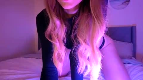 emilly online show from 09/27/25, 03:22