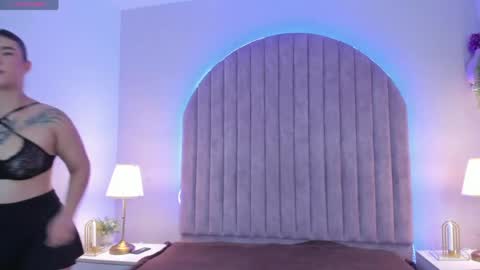 emilyygrey online show from 04/22/26, 11:45