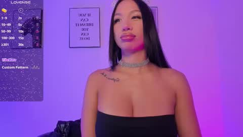 Emily  online show from 11/17/25, 06:35