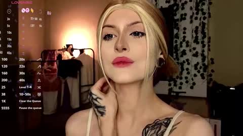 emimiy online show from 11/09/25, 03:27