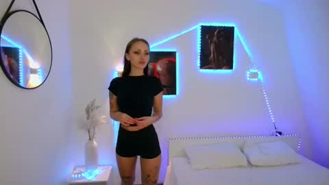 Emily online show from 06/17/26, 08:28
