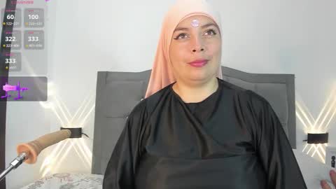 emira199 online show from 10/10/25, 01:10