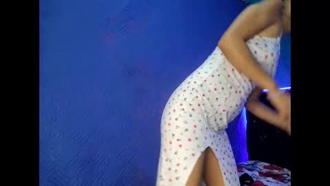 Snapshot of emiril chatting on 02/19/26, 03:30 L i a time online 7am - 1pm Gtm-5 online show from 02/19/26, 03:30