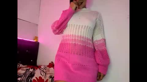 Snapshot of emiril chatting on 03/11/26, 11:44 L i a time online 7am - 1pm Gtm-5 online show from 03/11/26, 11:44