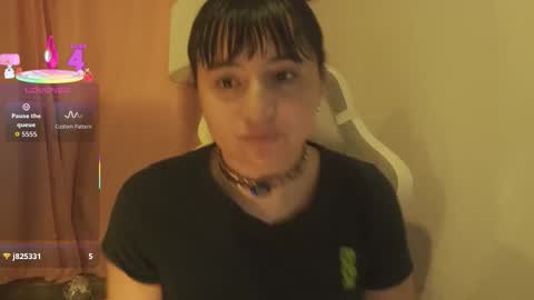 Snapshot of emitaa17228 chatting on 02/02/26, 01:48 emma online show from 02/02/26, 01:48