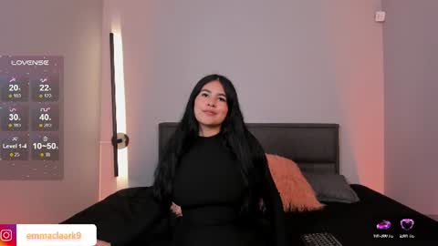 Snapshot of emma__clark__ chatting on 07/18/26, 08:34 Emma Clark online show from 07/18/26, 08:34