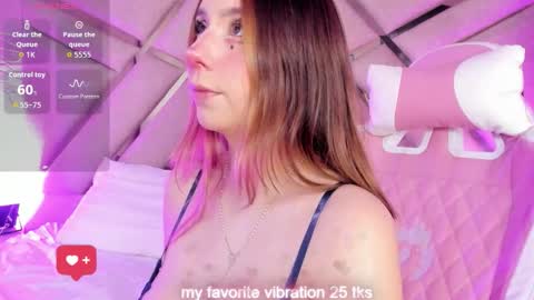 Snapshot of emma__copper chatting on 03/17/26, 12:52 emaa online show from 03/17/26, 12:52