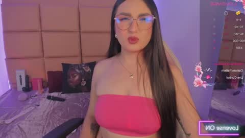 emma__js_ online show from 05/10/26, 01:38