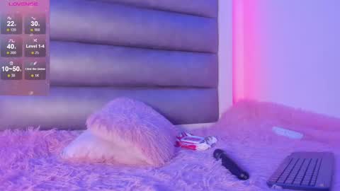 emma__js_ online show from 06/05/26, 06:52