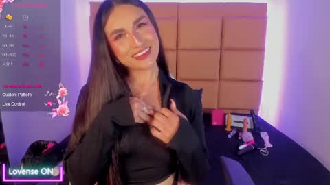 emma__js_ online show from 06/16/26, 10:12