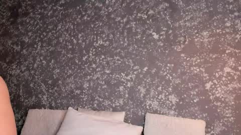 Snapshot of emma__summers chatting on 04/15/26, 07:43 Emma online show from 04/15/26, 07:43