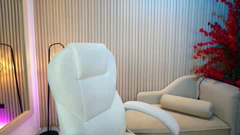 Snapshot of emma__walkerr_ chatting on 10/08/25, 07:22 emma__walkerr_ online show from 10/08/25, 07:22