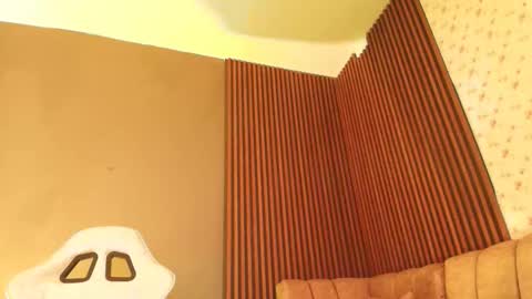 Snapshot of emma_and_aysha chatting on 03/09/26, 10:58 emma_and_aysha online show from 03/09/26, 10:58