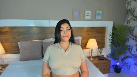 Snapshot of emma_bakker_ chatting on 01/07/25, 11:37 Emma online show from 01/07/25, 11:37