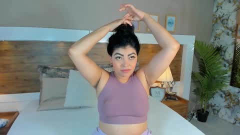 Snapshot of emma_bakker_ chatting on 02/18/25, 12:28 Emma online show from 02/18/25, 12:28