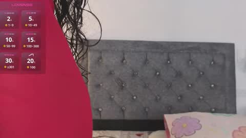 Emma online show from 11/18/25, 05:23