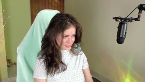 Snapshot of emma_blanco chatting on 01/27/25, 02:57 Emma online show from 01/27/25, 02:57