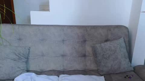 Snapshot of emma_blue_ chatting on 03/07/25, 05:40 Emma Blue modelo independiente online show from 03/07/25, 05:40