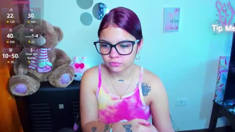 Snapshot of emma_boo_ chatting on 03/29/26, 02:39 emma_boo_ online show from 03/29/26, 02:39