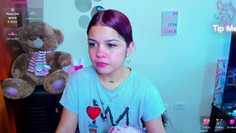 Snapshot of emma_boo_ chatting on 04/01/26, 03:20 emma_boo_ online show from 04/01/26, 03:20