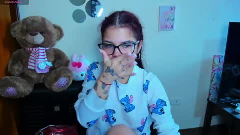 Snapshot of emma_boo_ chatting on 04/20/26, 03:37 emma_boo_ online show from 04/20/26, 03:37