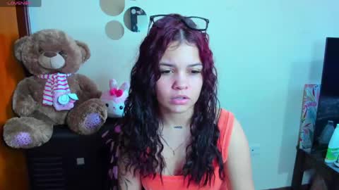 Snapshot of emma_boo_ chatting on 04/22/26, 03:46 emma_boo_ online show from 04/22/26, 03:46