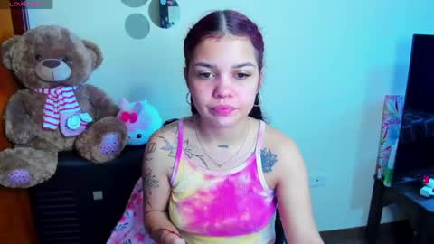 Snapshot of emma_boo_ chatting on 04/26/26, 02:48 emma_boo_ online show from 04/26/26, 02:48