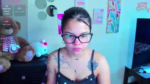 emma_boo_ online show from 06/15/26, 02:52