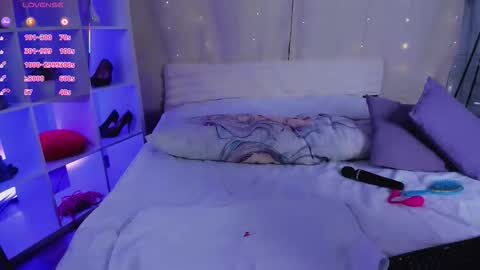 Snapshot of emma_brewn chatting on 11/06/25, 10:16 Emma online show from 11/06/25, 10:16