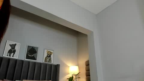 Emma online show from 11/29/25, 08:34