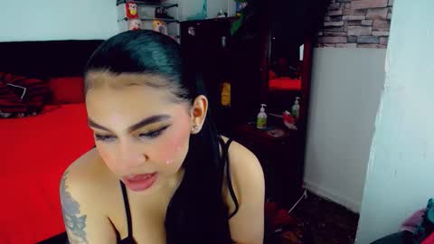 Snapshot of emma_diva chatting on 03/13/26, 11:55 emma online show from 03/13/26, 11:55