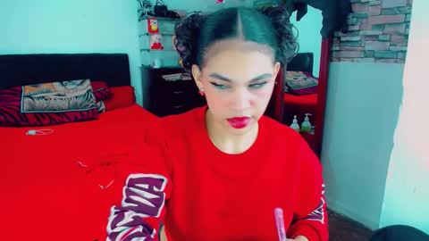 Snapshot of emma_diva chatting on 03/15/26, 02:06 emma online show from 03/15/26, 02:06